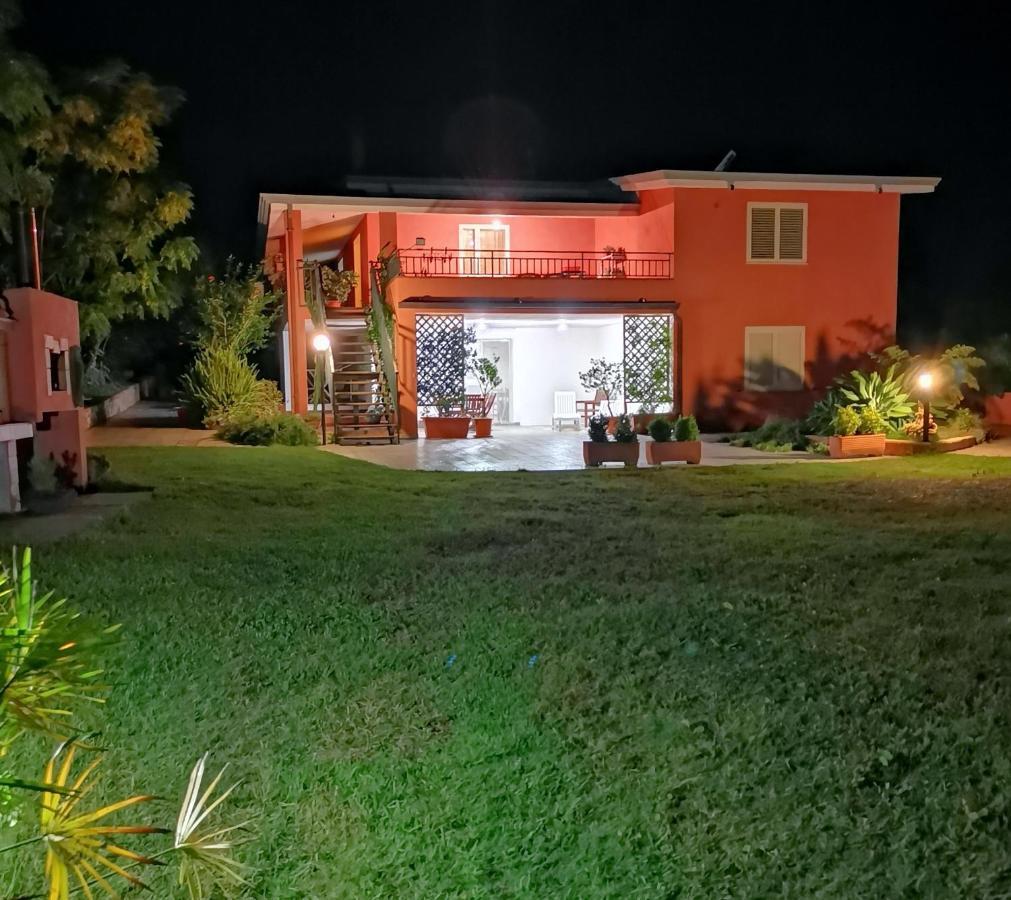 סיניסקולה Home Garden מראה חיצוני תמונה